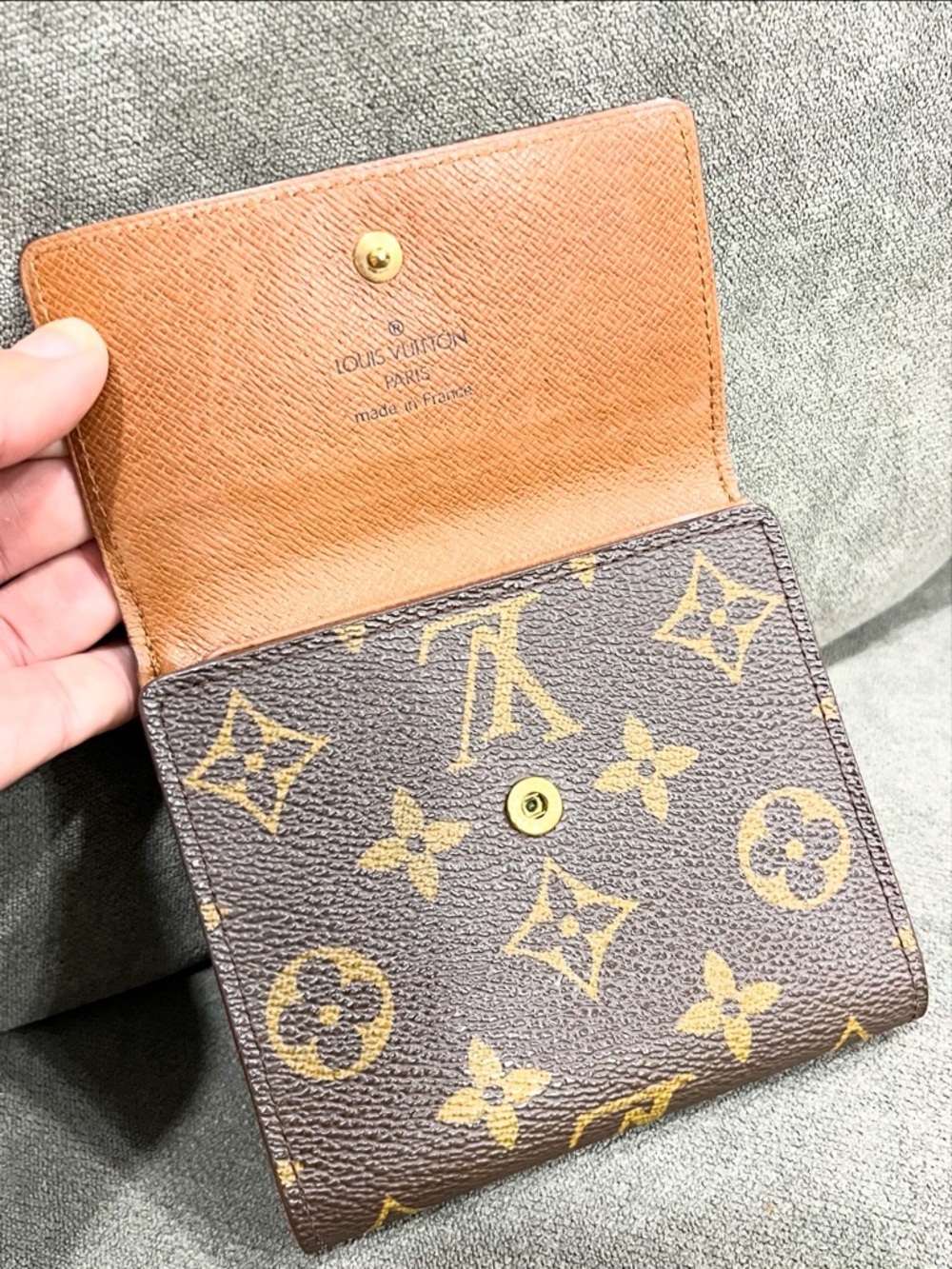 Louis Vuitton Monogram wallet - Picture 9 of 12